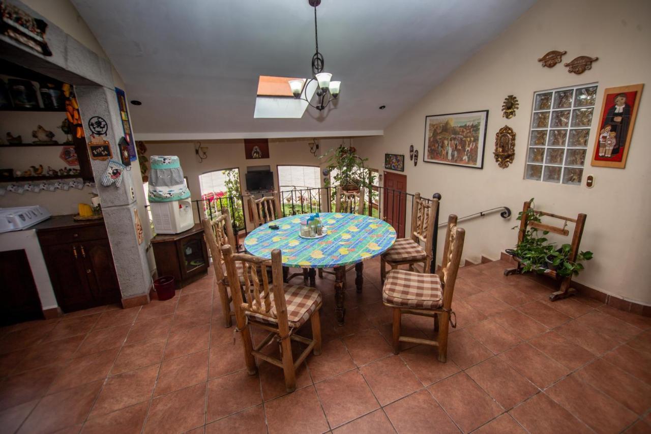 Santa María del Lago Casa de hóspedes San Pedro La Laguna Exterior foto