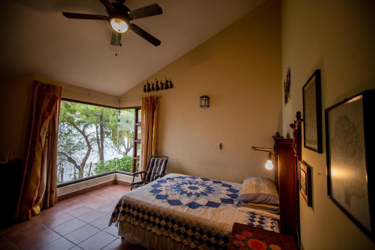 Santa María del Lago Casa de hóspedes San Pedro La Laguna Exterior foto